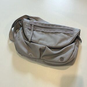 Lululemon all night festival bag 5L